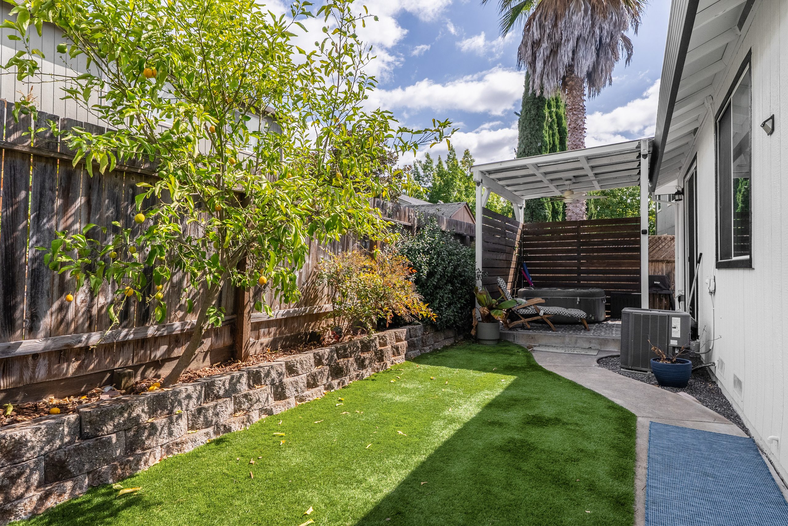 2452 Jadeite Way